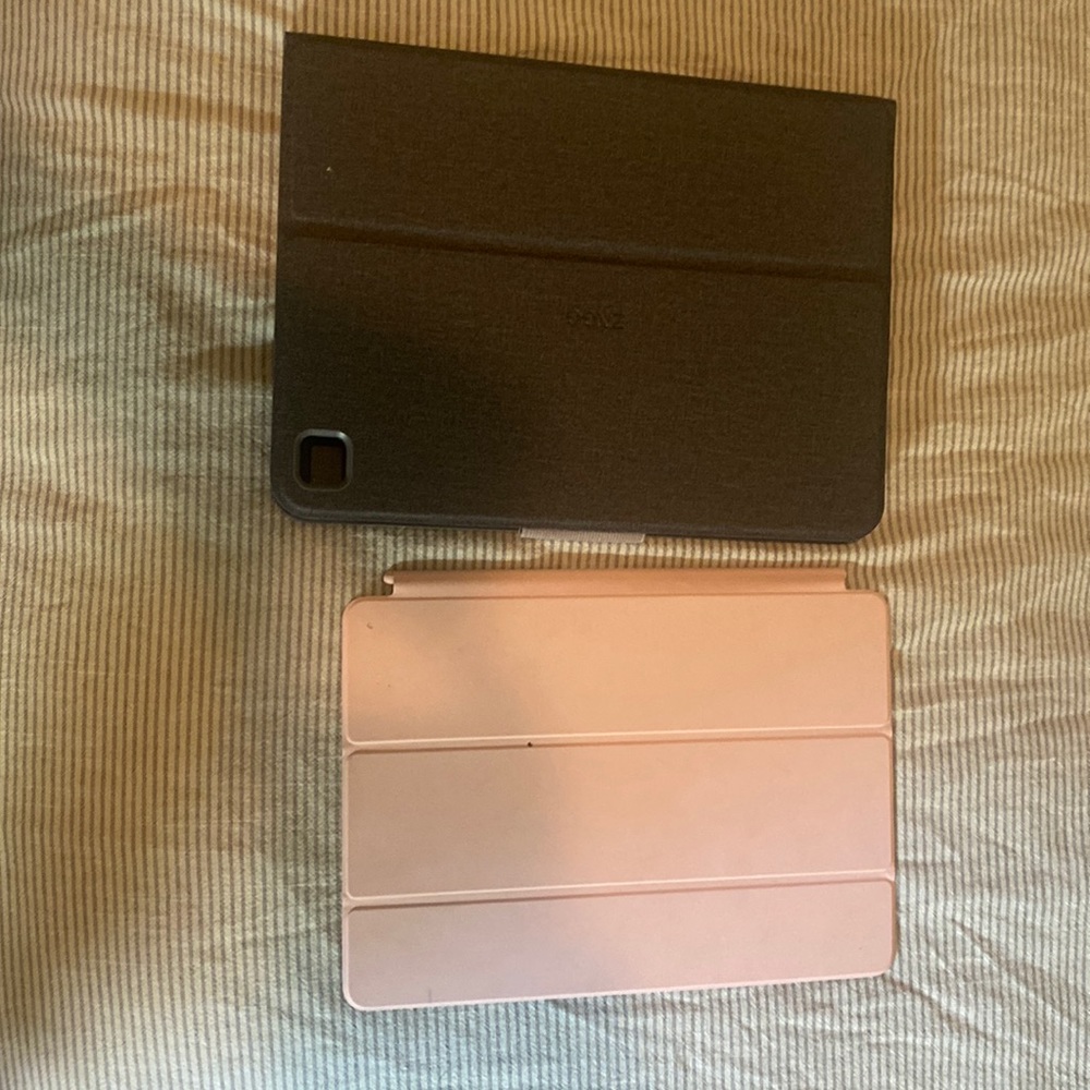 iPad Bluetooth keyboard case & pink iPad cover